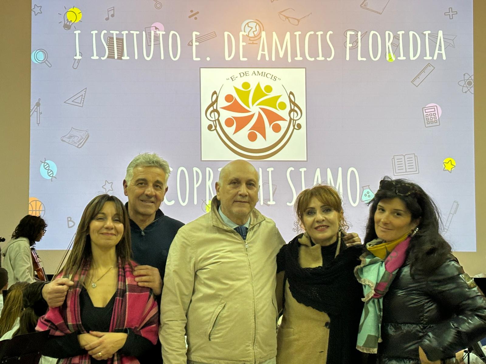 Foto di gruppo con dirigente Agnellino