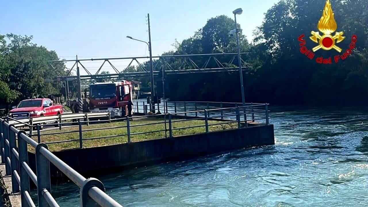 Canale Muzza foto vigili del fuoco