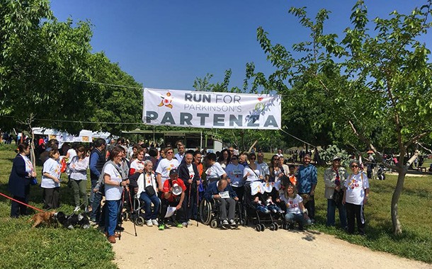 thumbnail Run for Parkinsons 2019. La partenza