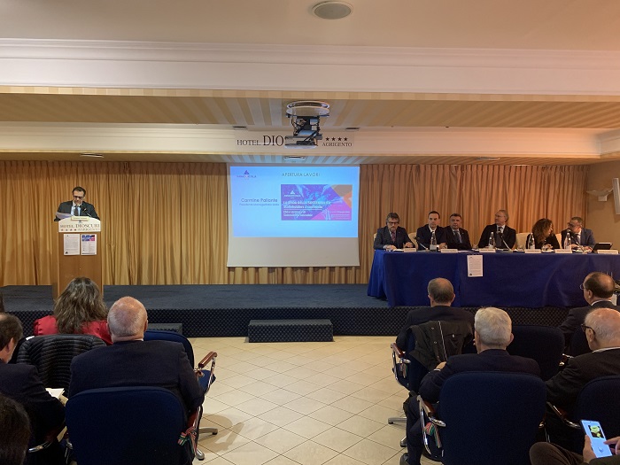 Presidente Pallante con panel esperti