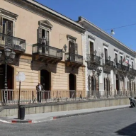 Valguarnera (EN) – Acqua ogni sei giorni