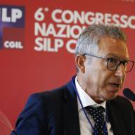 Roma - Sicurezza e Spese Militari: Il Silp Cgil Critica l'Aumento degli Investimenti in Difesa