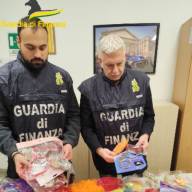 Piazza Armerina (EN) - Carnevale Sicuro: sequestrati 500 articoli non conformi dalla Guardia di Finanza